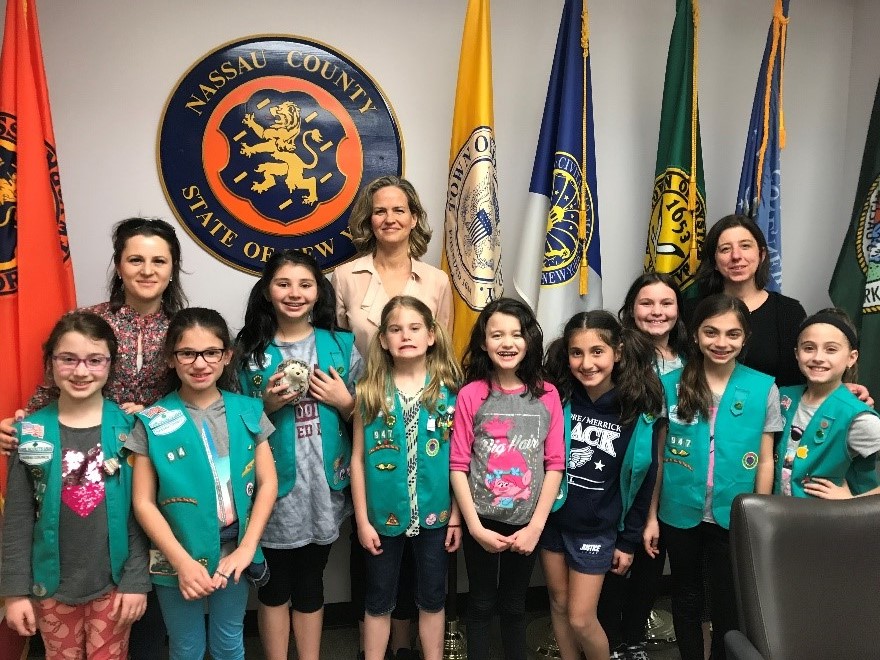 Executive Laura Curran hosted Girl Scout Junior Troop 947.jpg